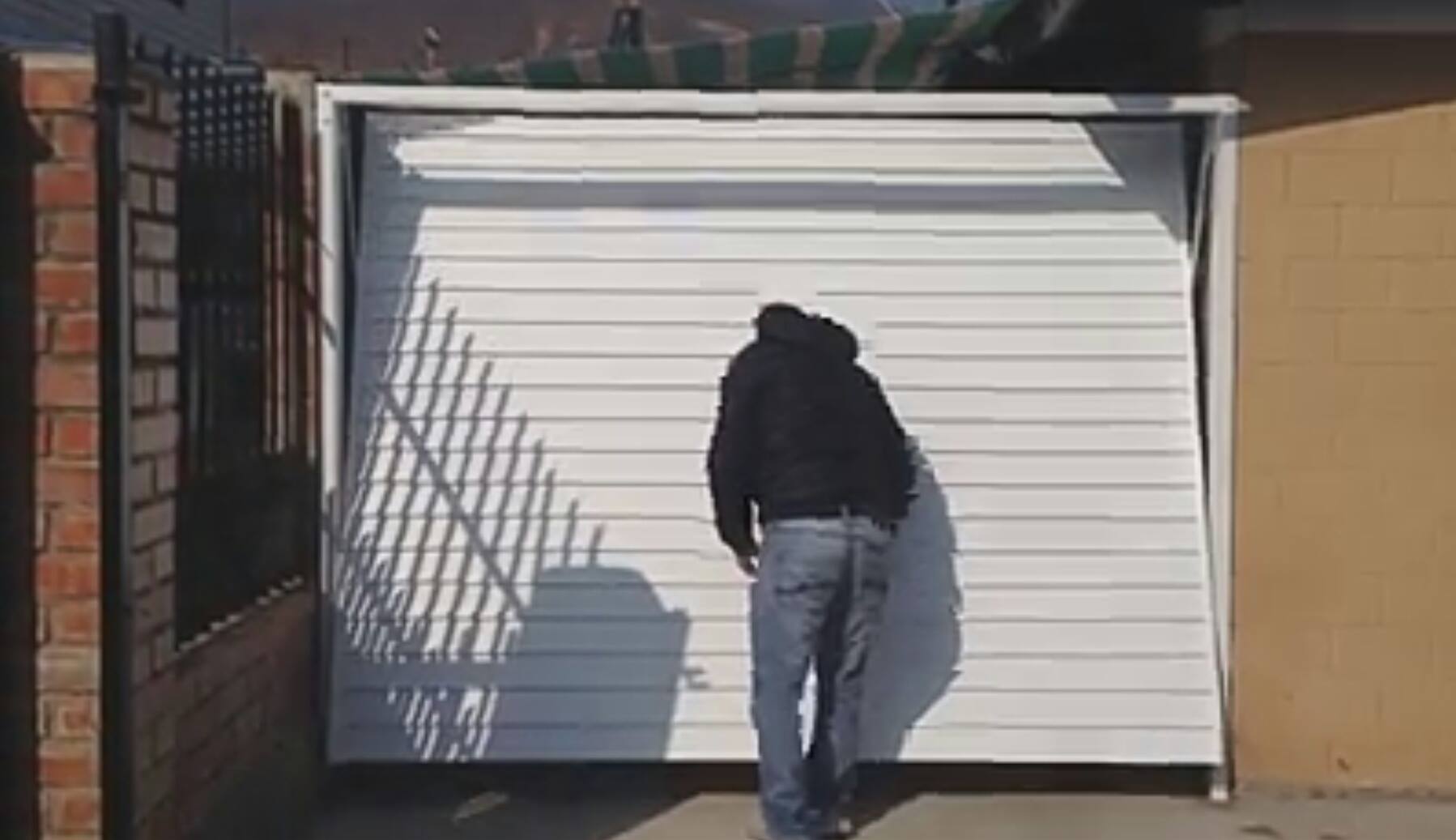 Forma de abrir este portón