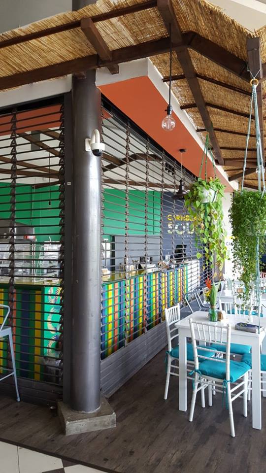 Instalación de cortina metálica arrollable