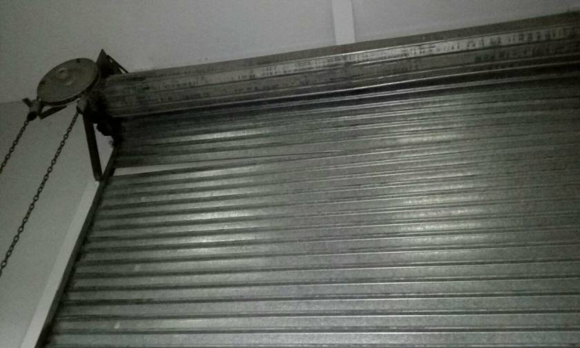 Reparación y mantenimiento de cortinas metálicas en Cartago