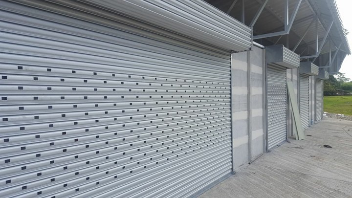 cortinas arrollables de aluminio