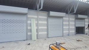 cortinas metálicas arrollables