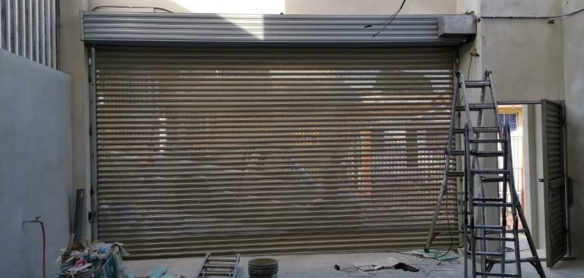 cortina metálica microperforada heredia