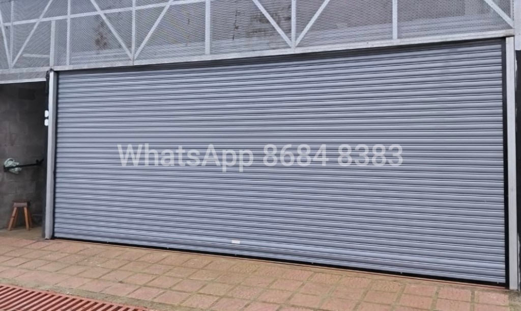 cortina-metalica-de-gran-tamaño