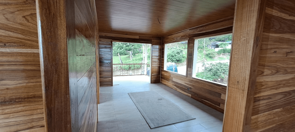 -remodelacion-de-casa-enchapado-en-madera