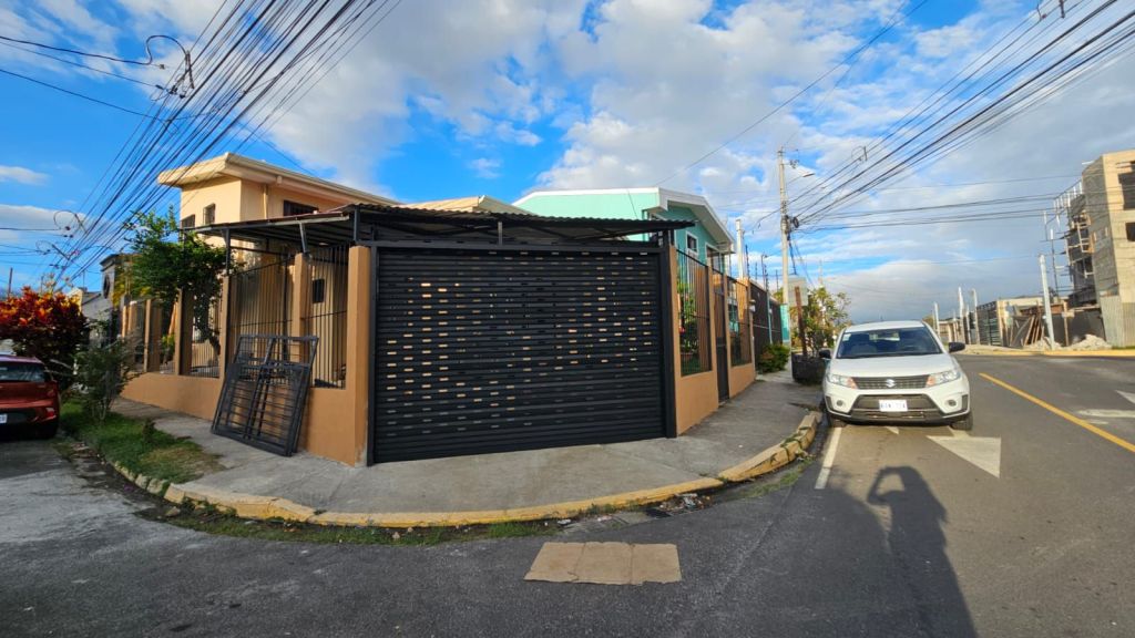 cortina-para-porton-de-cochera-aluminio-zinc