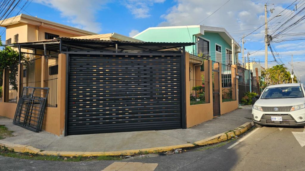 cortina-metalica-con-nuevo-material-25-micras